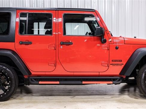 Used 2015 Jeep Wrangler Unlimited Sport w/ Connectivity Group AWD/4WD image 16