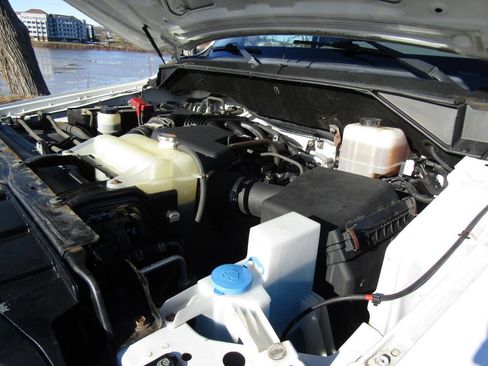 Used 2020 Nissan NV 1500 SV image 27