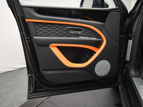 New 2026 Bentley Bentayga Speed image 40