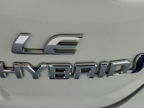 Used 2024 Toyota Corolla LE w/ LE Convenience Package AWD/4WD image 14