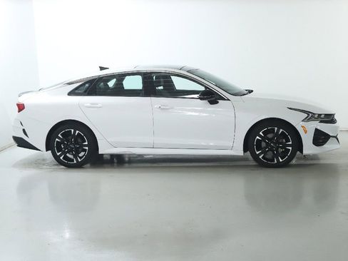 Used 2023 Kia K5 GT-Line image 11