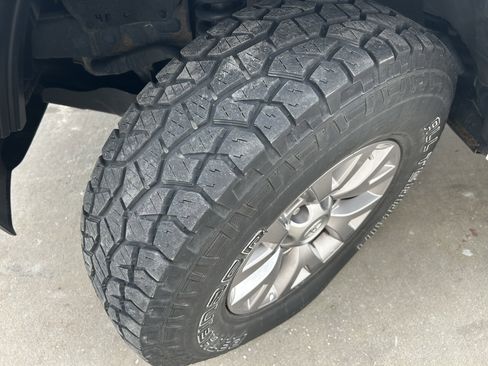 Certified 2018 Toyota Tacoma SR5 image 11