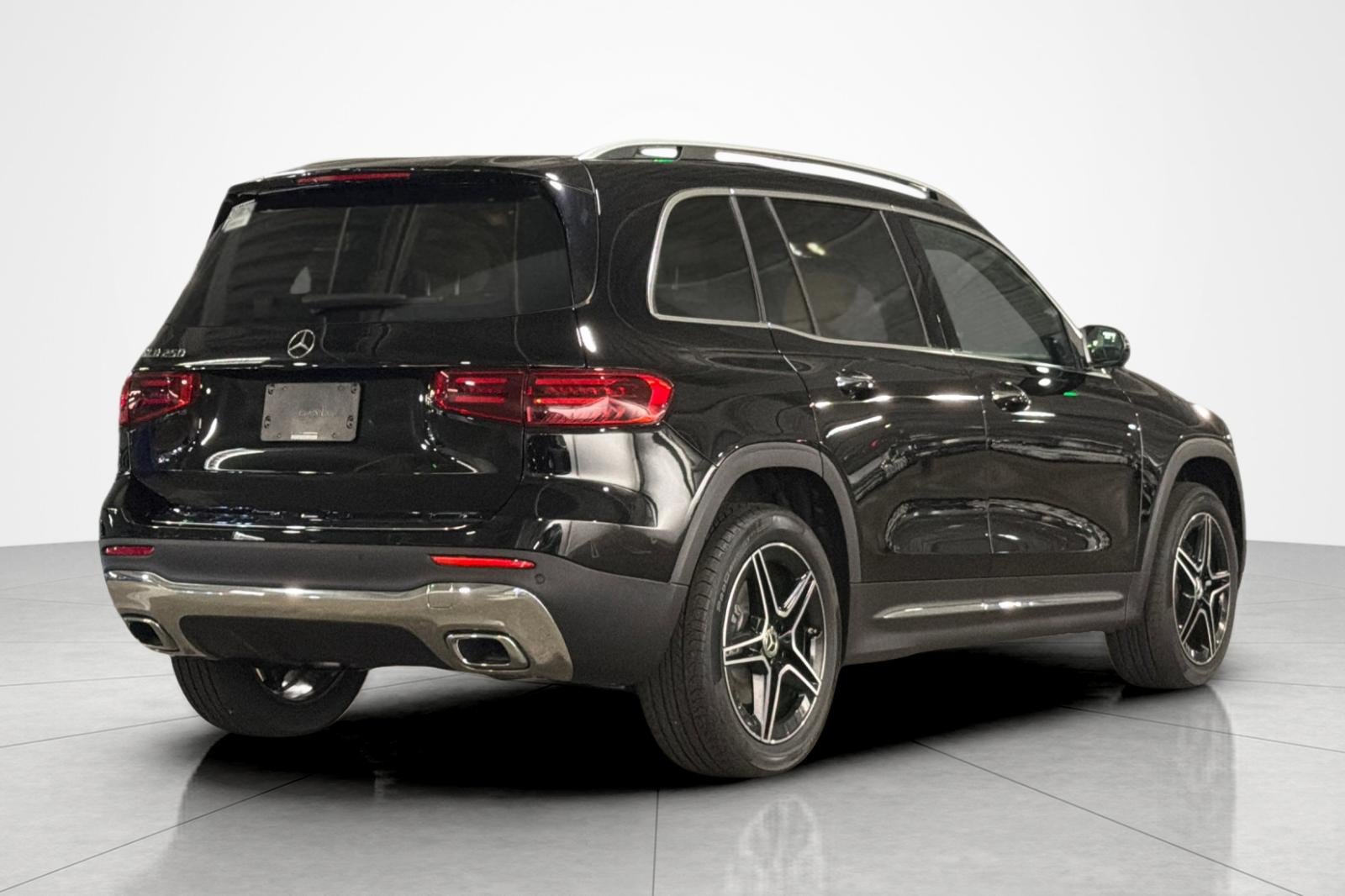 New 2026 Mercedes-Benz GLB 250 image 5