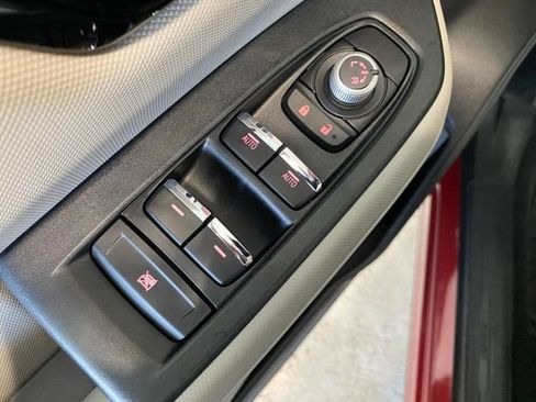Used 2025 Subaru Forester Limited AWD/4WD image 12