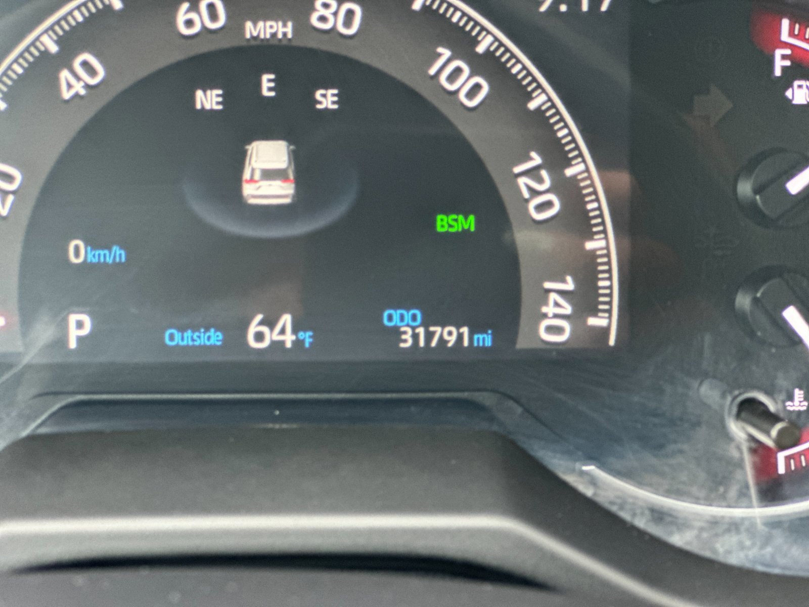 Used 2025 Toyota RAV4 XLE AWD/4WD image 29
