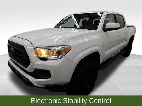 Used 2021 Toyota Tacoma SR image 13