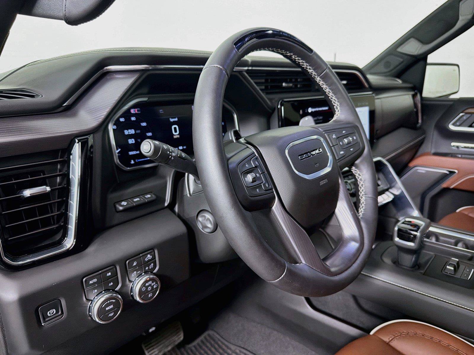 Used 2026 GMC Sierra 1500 Denali Ultimate AWD/4WD image 4