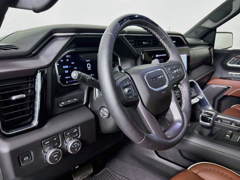 Used 2026 GMC Sierra 1500 Denali Ultimate AWD/4WD image 4