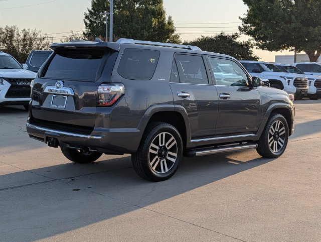 Used 2022 Toyota 4Runner Limited AWD/4WD image 6