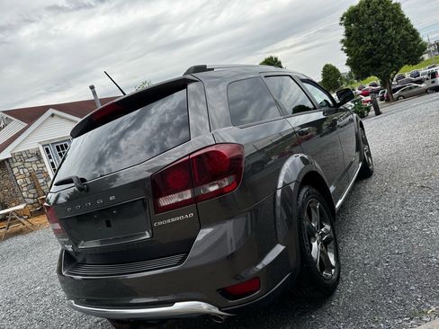 Used 2015 Dodge Journey Crossroad w/ Flexible Seating Group image 5