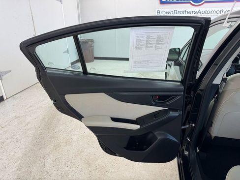Used 2017 Subaru Impreza 2.0i AWD/4WD image 16