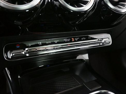 Certified 2020 Mercedes-Benz CLA 250 image 14