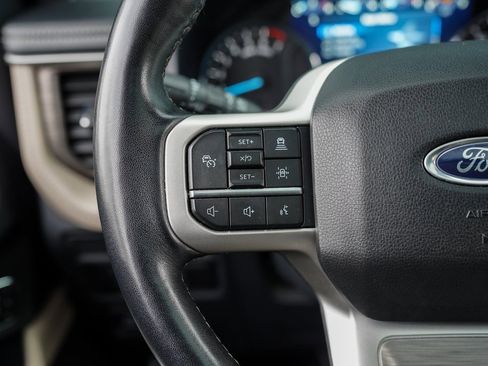 Used 2022 Ford Expedition Max Limited image 31