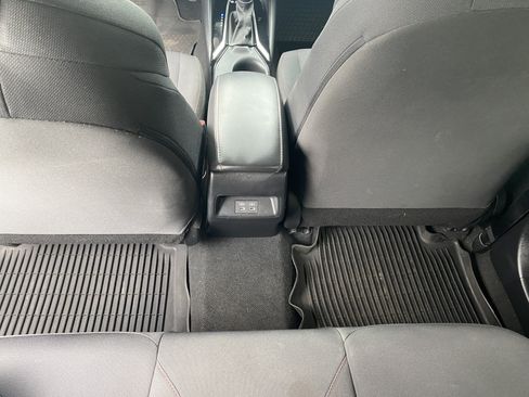 Used 2023 Toyota Corolla SE w/ SE Premium Package FWD image 17