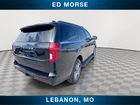 Used 2025 Ford Expedition Active AWD/4WD image 8