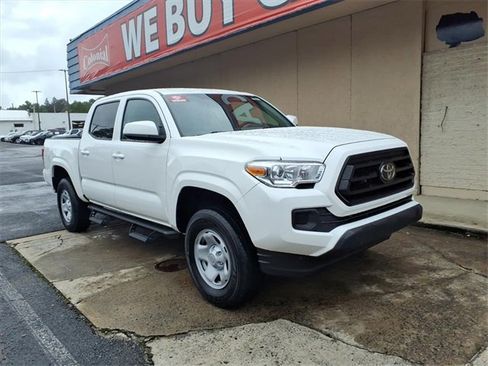 Used 2022 Toyota Tacoma SR image 1