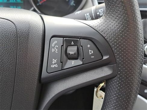 Used 2014 Chevrolet Cruze LS image 17