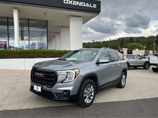 Used 2023 GMC Terrain SLT image 1