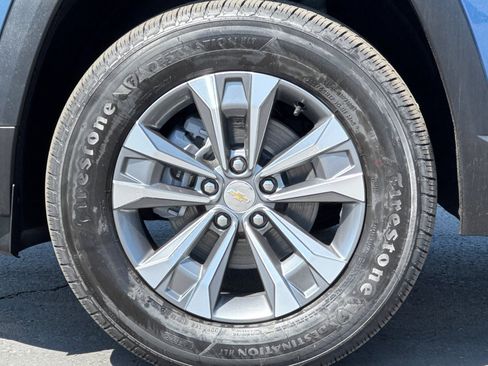 New 2025 Chevrolet Equinox LT image 26