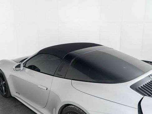 Used 2023 Porsche 911 Targa 4 GTS image 30