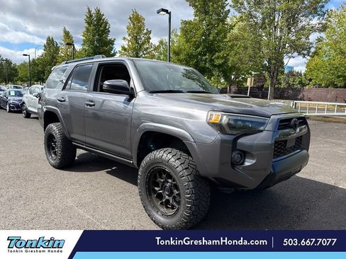 Used 2021 Toyota 4Runner TRD Off-Road Premium w/ Moonroof Package AWD/4WD image 1