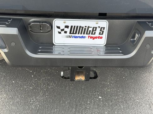 Used 2024 Toyota Tacoma TRD Sport w/ TRD Sport Upgrade Package image 32