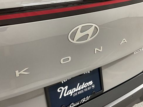 Used 2024 Hyundai Kona Limited image 23