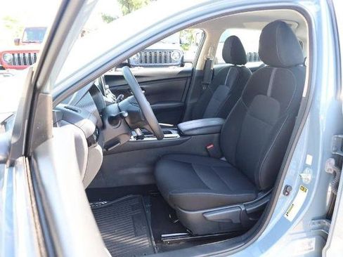 Certified 2024 Nissan Sentra SV FWD image 8