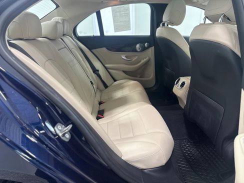 Used 2019 Mercedes-Benz C 300 C 300 4MATIC Sedan 4D image 31