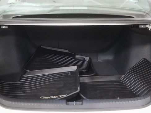 Used 2025 Honda Accord Sport image 10