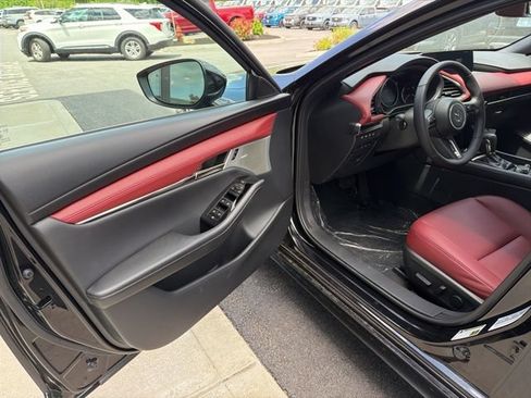 New 2026 MAZDA MAZDA3 Hatchback w/Premium Plus Pkg AWD/4WD image 10