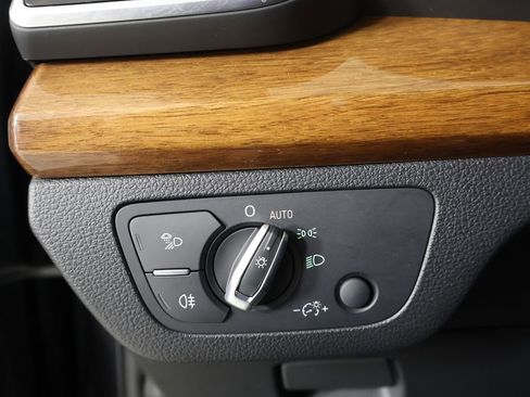 Used 2023 Audi Q5 2.0T Premium image 26