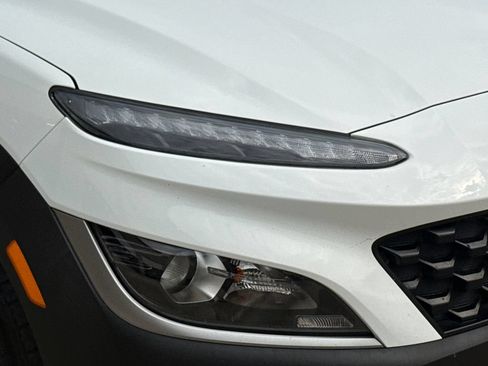 Used 2023 Hyundai Kona SEL AWD/4WD image 4