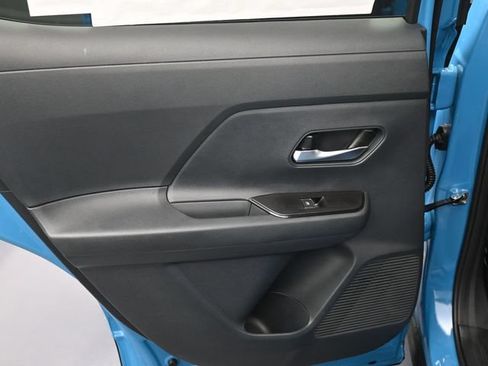 New 2026 Nissan Kicks SR FWD image 25