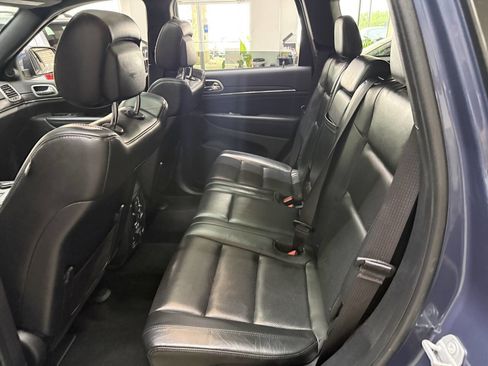 Used 2020 Jeep Grand Cherokee Limited w/ Luxury Group II image 13