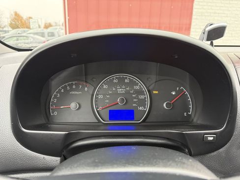 Used 2009 Hyundai Elantra SE w/ Premium Pkg 4 image 15