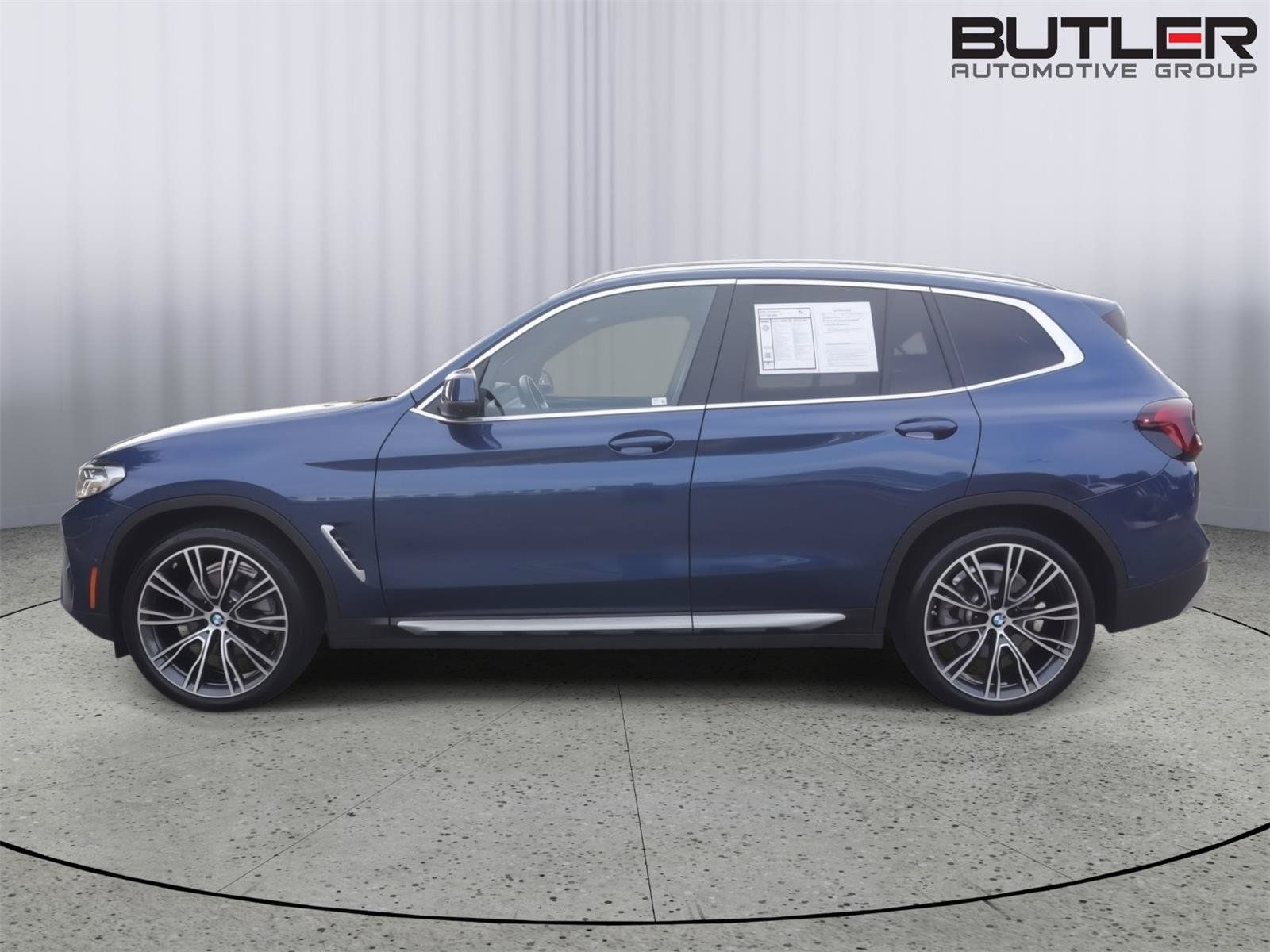 Used 2023 BMW X3 sDrive30i w/ Convenience Package w/ZPA RWD image 3