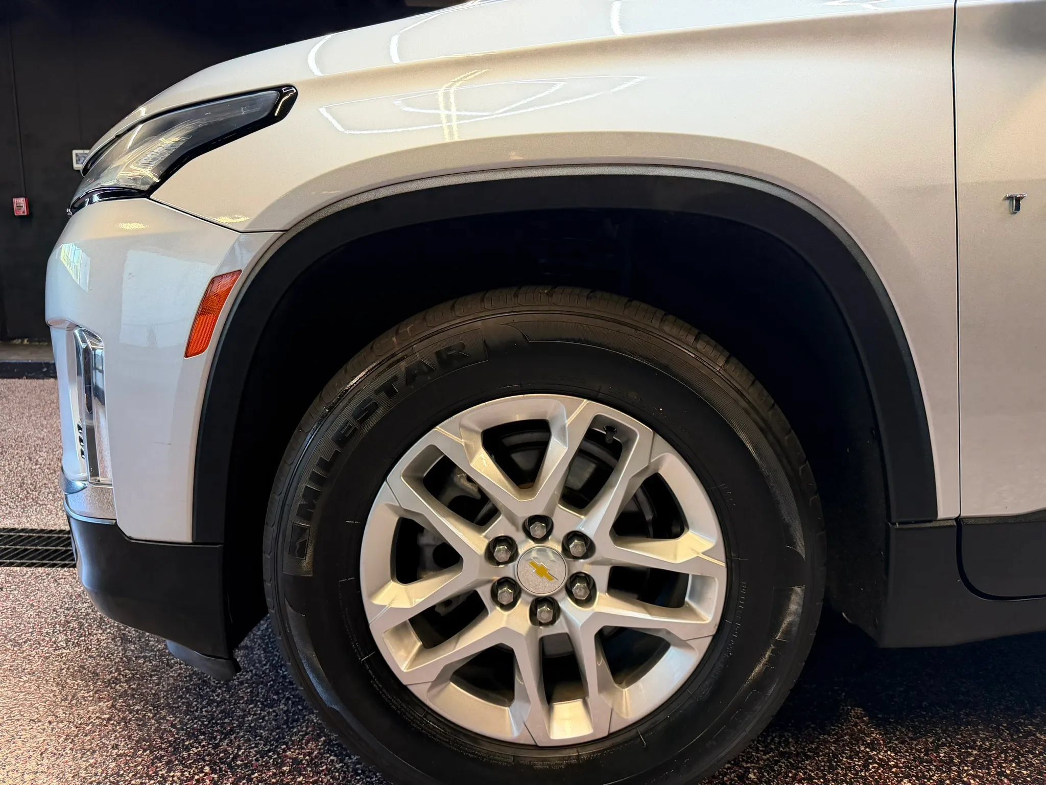 Used 2022 Chevrolet Traverse LS AWD/4WD image 37