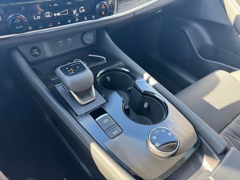 New 2026 Nissan Rogue Platinum w/ Platinum Premium Package image 15