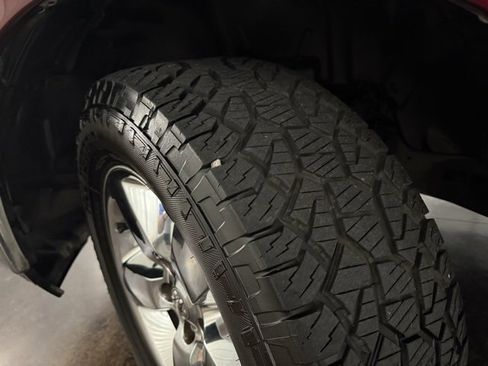 Used 2019 RAM 1500 Tradesman w/ Tradesman SXT Package image 12