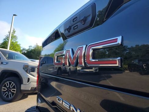 Used 2024 GMC Sierra 1500 Denali w/ Denali Reserve Package AWD/4WD image 6