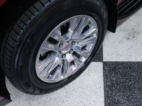 Used 2023 GMC Yukon XL Denali image 39