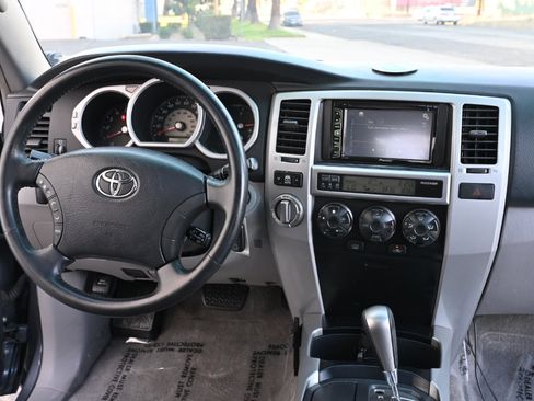 Used 2003 Toyota 4Runner Sport AWD/4WD image 17