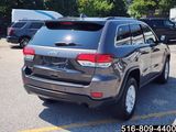Used 2020 Jeep Grand Cherokee Laredo image 5
