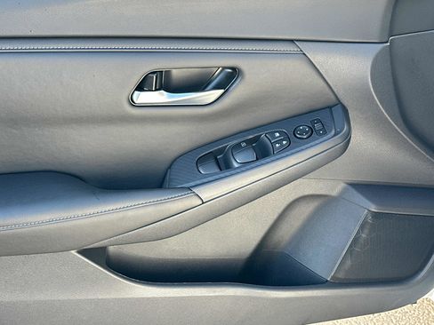 New 2025 Nissan Sentra SV w/ All-Weather Package image 7