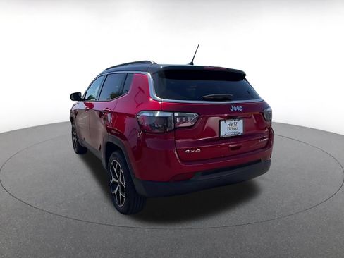 Used 2025 Jeep Compass Limited AWD/4WD image 11