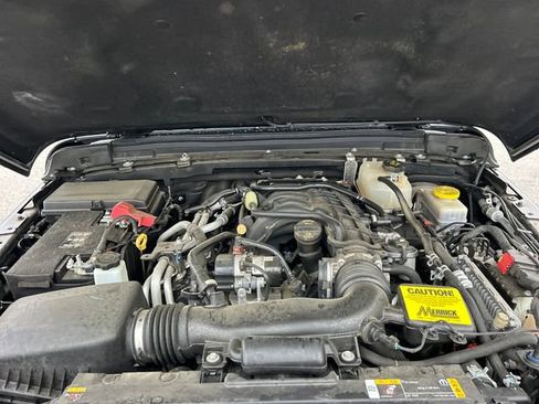 Used 2021 Jeep Wrangler Unlimited Rubicon w/ Xtreme Recon 35" Tire Package image 35