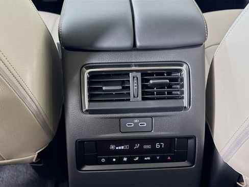 New 2025 MAZDA CX-70 Plug-In Hybrid w/ Premium Pkg image 26