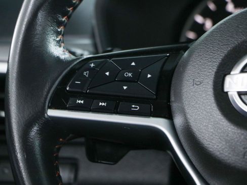 Used 2024 Nissan Altima 2.5 SR image 13