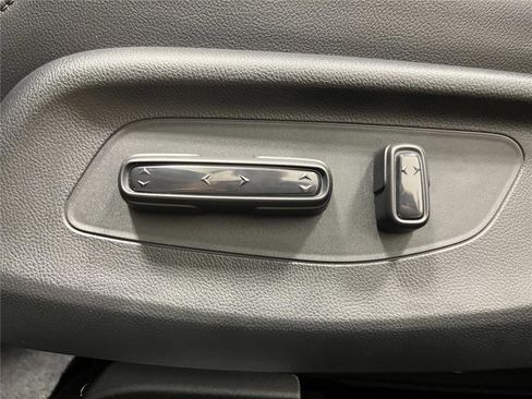 New 2026 Honda HR-V EX-L image 14